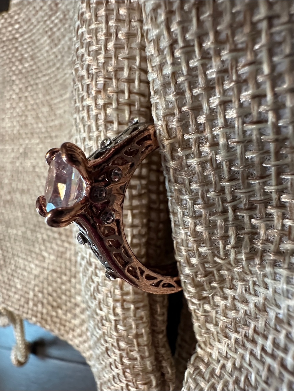 Rose Gold Filigree Ring with Clear Stone - Women Jewelry - Picture 3 of 5